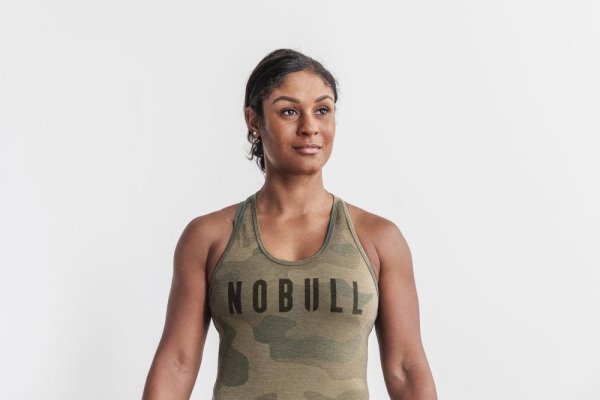 Debardeur Nobull Racerback Tank Femme Camouflage Vert Camouflage | ZX9CM77W1